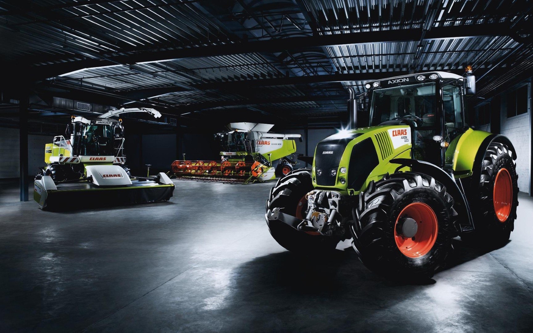 Tractor 4